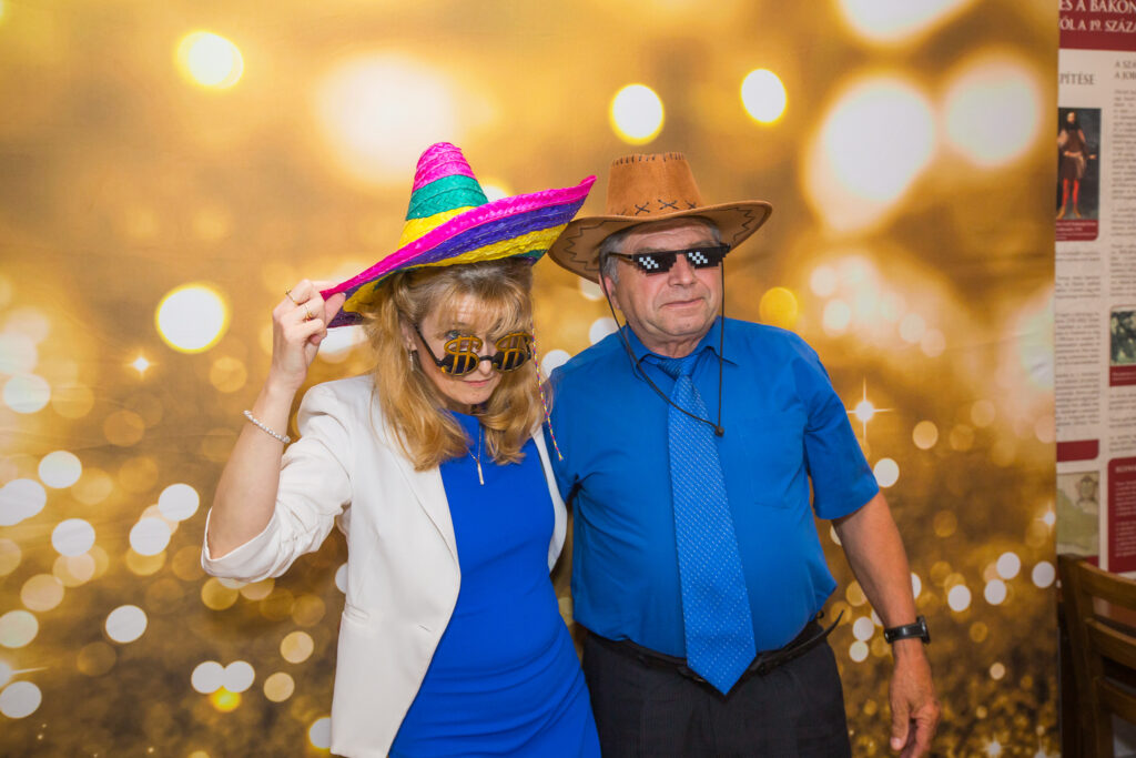 Szelfigép bérlés Vordenphoto - kellékek